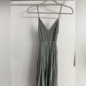 Green beach maxi dress